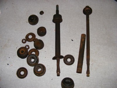 The anti roll bar link components of a rover p5